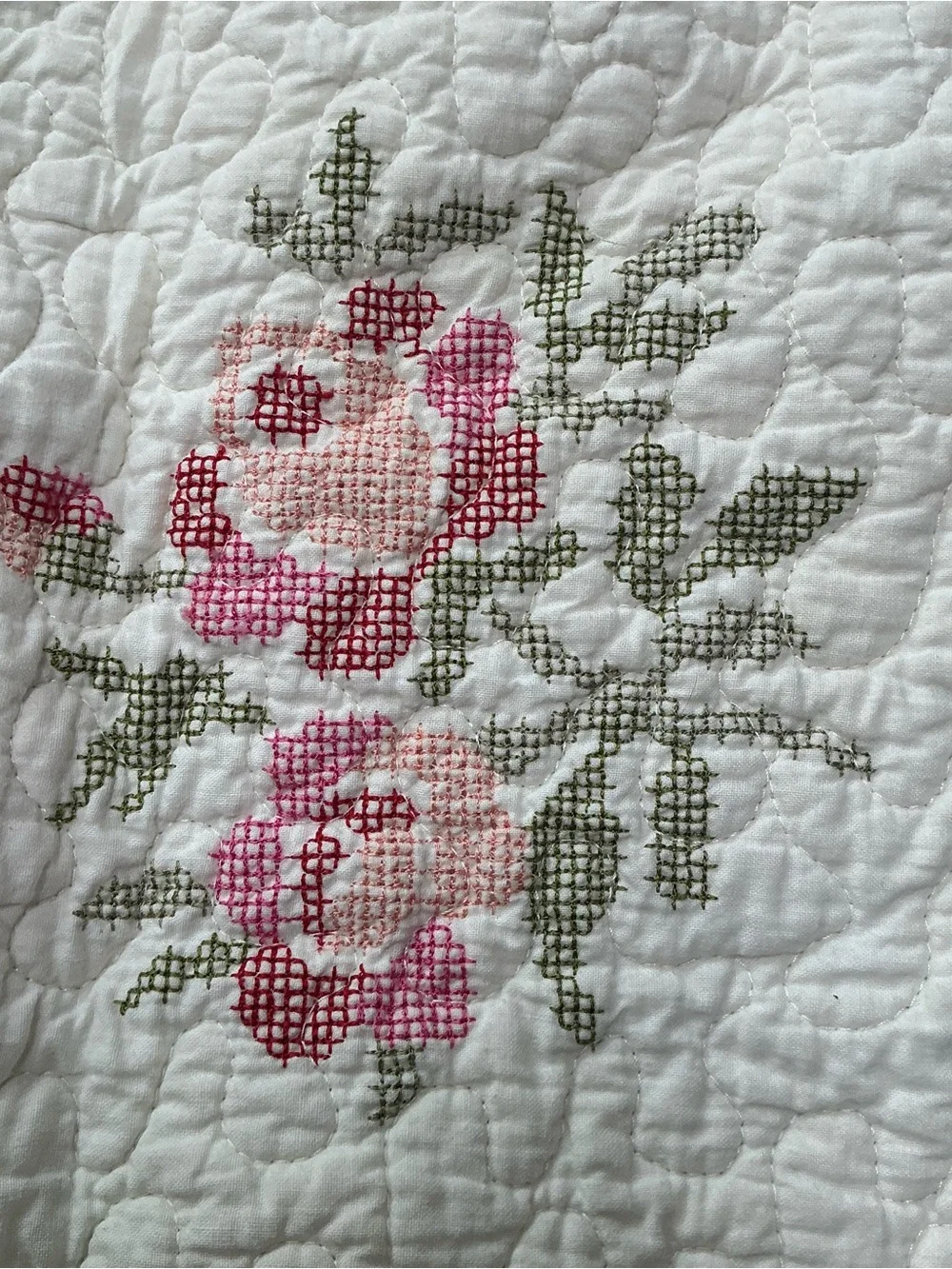 Vintage limited edition creamy ivory floral reversible quilt 90 x 96